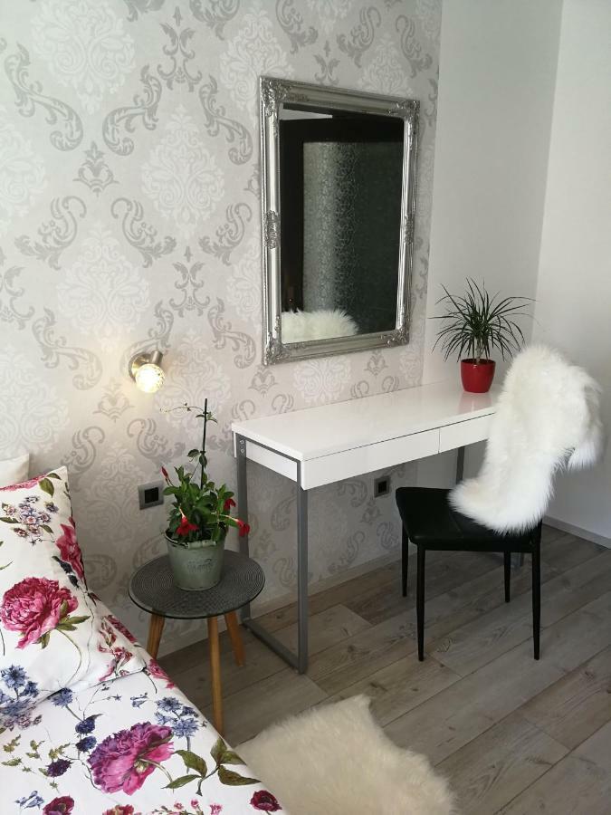 Apartman Ester Pula Exterior photo